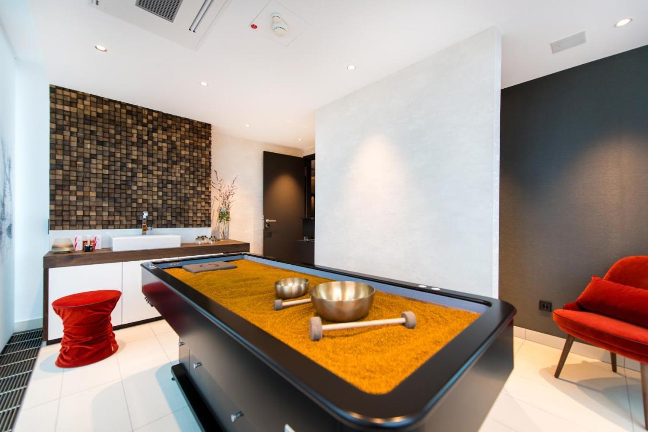 Faehrhaus Koblenz Hotel Bagian luar foto A sand-tray room